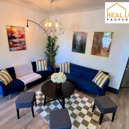 Real Lush Properties - Spacious Four-Bedroom House, Ideal For Families & Contractors , Burton מראה חיצוני תמונה